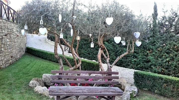 Tenuta il Giardino di Eros Albanella Esterno foto